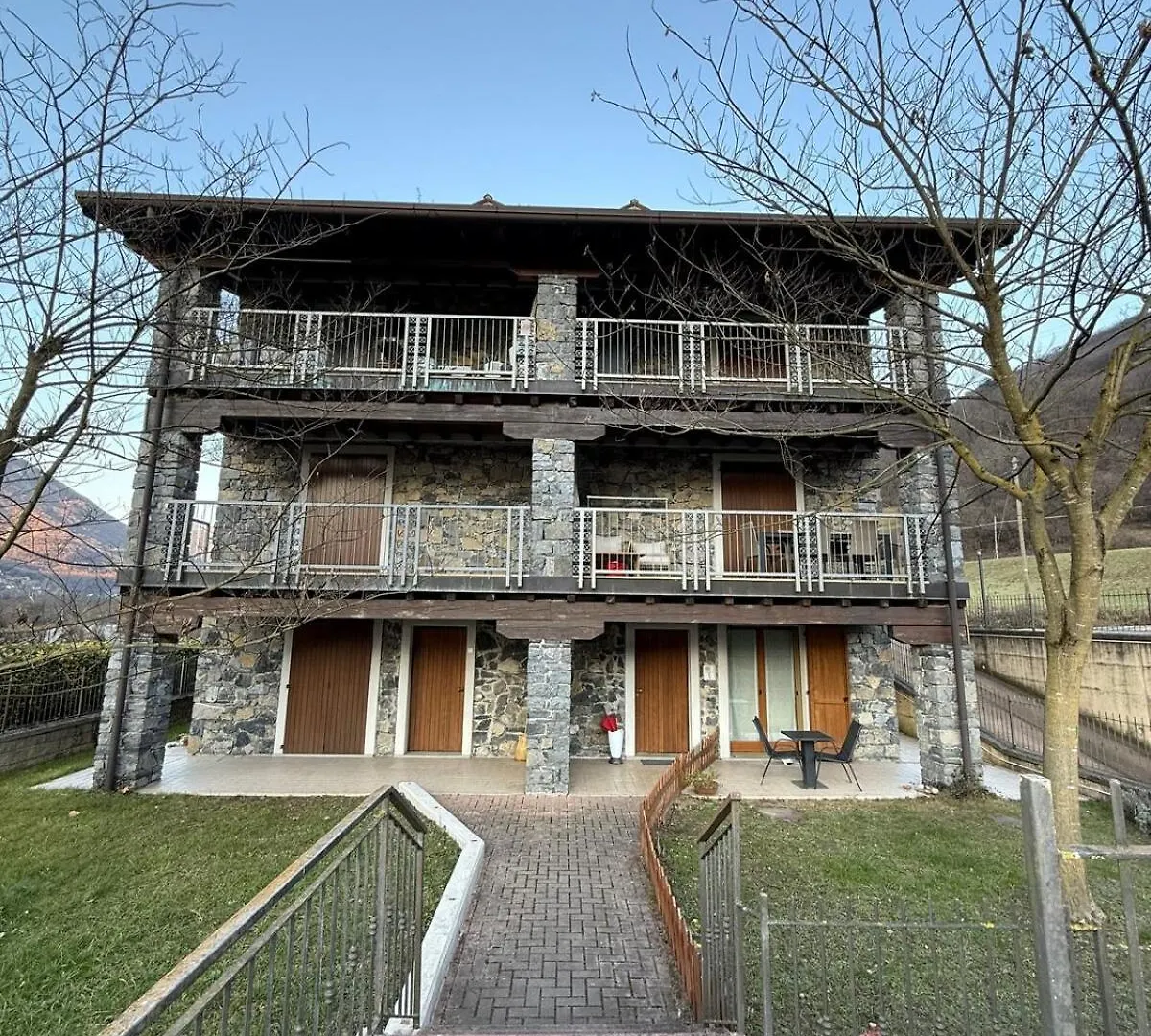 Esmate Residenza Dei Cervi Tra I Due Laghi 아파트